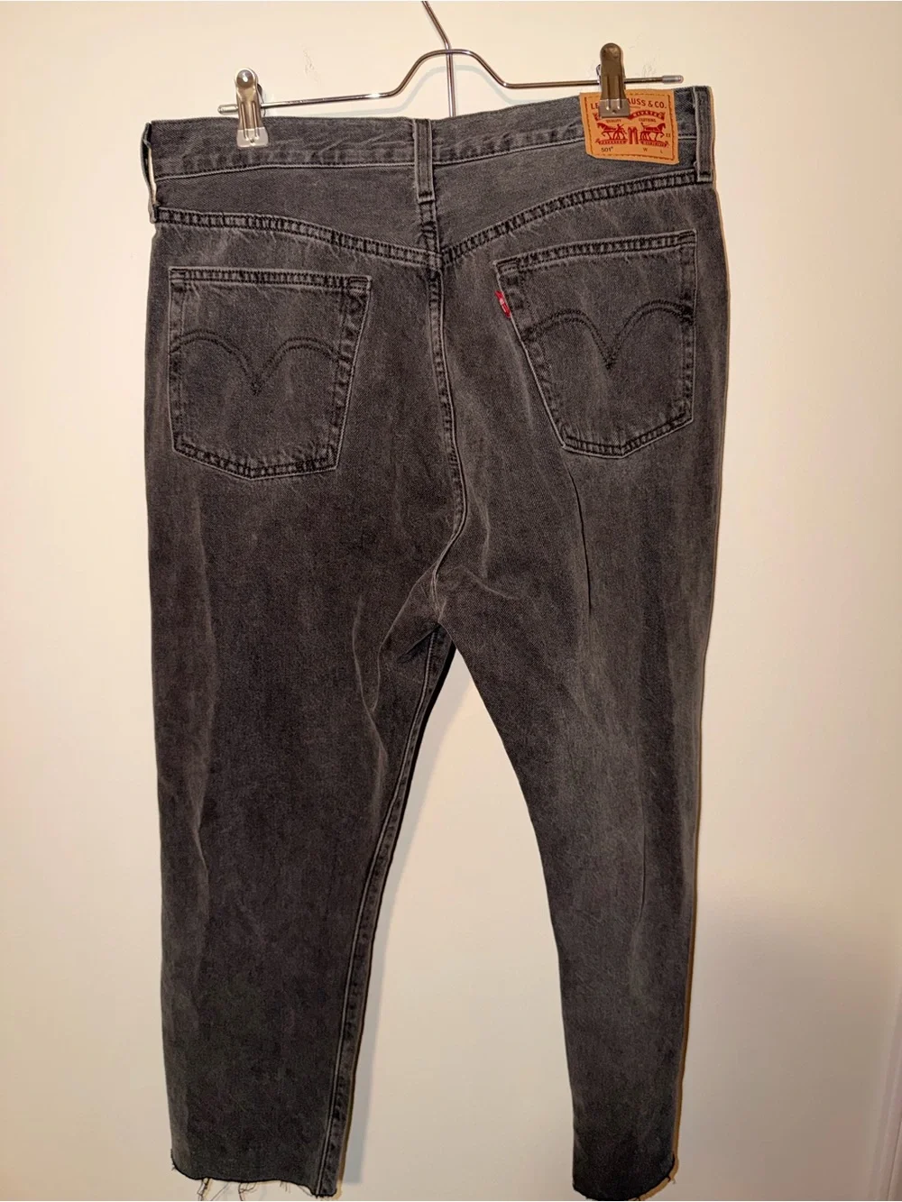 Levi's Black Relaxed Fit Men's Jeans